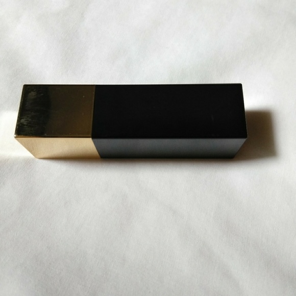 Estee Lauder Plum Lipstick - Picture 3 of 5